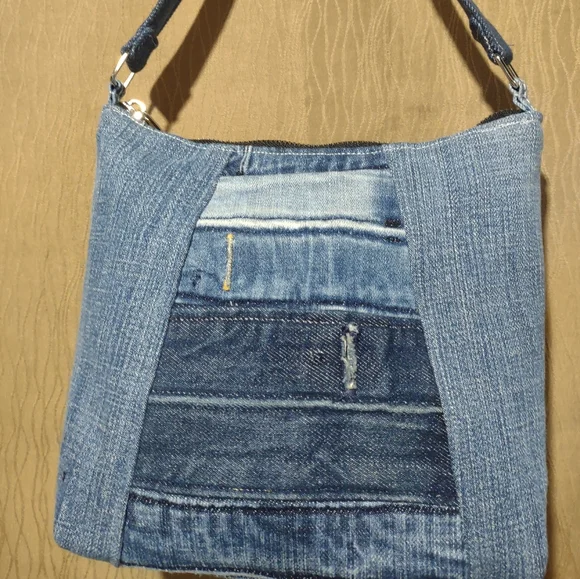 Handmade Upcycled Handbag 18 - Picture 4 of 6